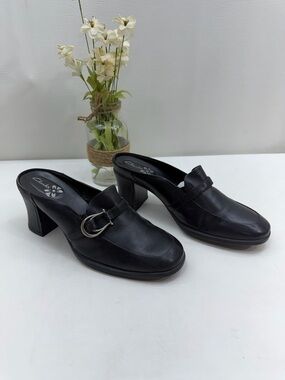 Clark’s mules pumps